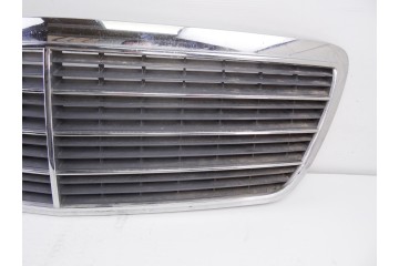 2108800583 REJILLA DELANTERA MERCEDES-BENZ CLASE E (BM 210) BERLINA 200 Kompressor (210.048) 2002 2108800583 210142 MERCEDES-BEN