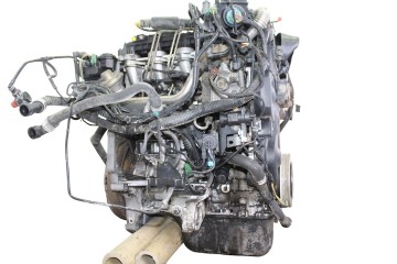 8HY MOTOR COMPLETO CITROEN C3 1.4 HDi 16V Exclusive 2004 8HY 212807 CITROEN - 9