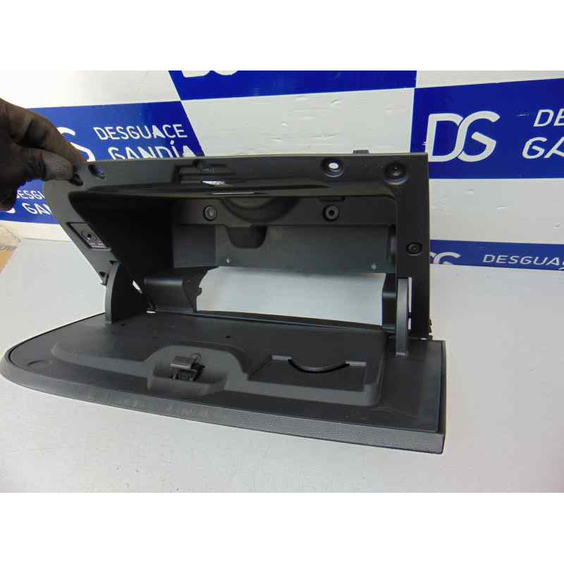 6P1857103 GUANTERA SEAT IBIZA (6P1) Reference 6P1857103 183530 SEAT - 5