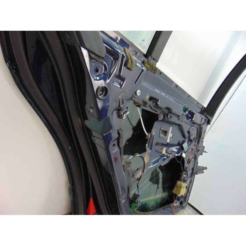 AZUL PUERTA TRASERA IZQUIERDA BMW SERIE 5 TOURING (E39)