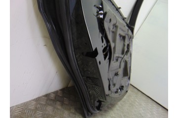 NEGRA PUERTA TRASERA IZQUIERDA BMW SERIE 3 BERLINA (E90) 318d 2006 NEGRA 205233 BMW - 4