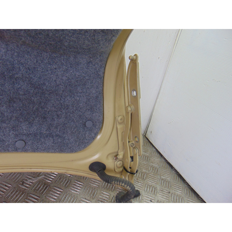 ORO TAPA MALETERO BMW SERIE 3 BERLINA (E46) 320d 2001 ORO 190387 BMW - 1