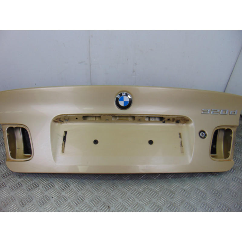 ORO TAPA MALETERO BMW SERIE 3 BERLINA (E46) 320d 2001 ORO 190387 BMW - 3
