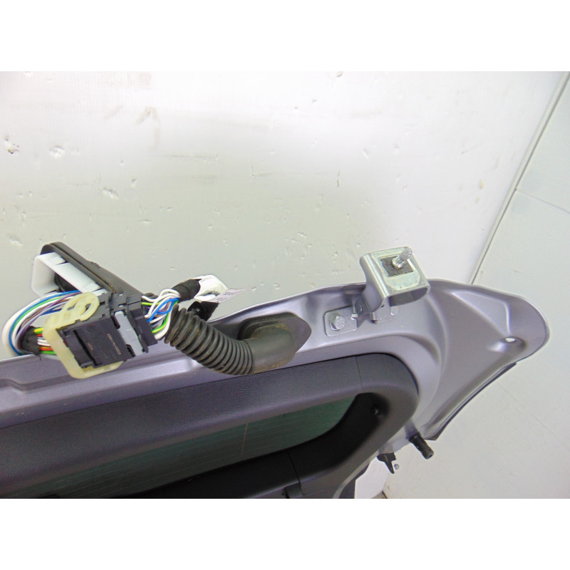 GRIS CENIZA PORTON TRASERO DS 3 CROSSBACK