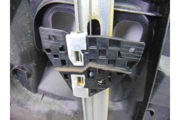 2 PIN ELEVALUNAS DELANTERO DERECHO MAZDA 6 BERLINA (GG) 2.0 CRTD 120 Active (5-ptas.) 2004 2 PIN 191300 MAZDA - 2