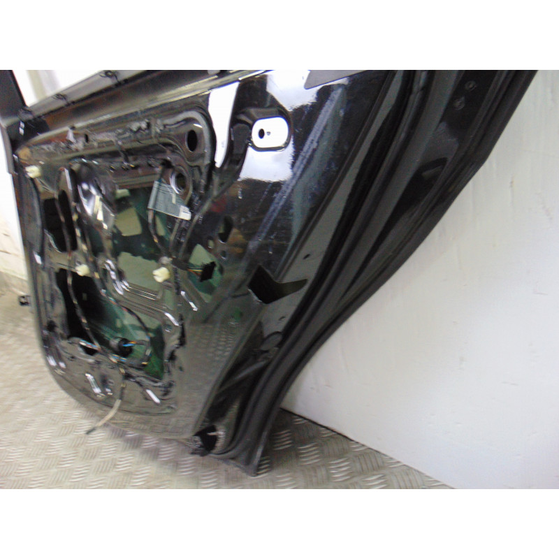 NEGRA PUERTA TRASERA DERECHA BMW SERIE 3 BERLINA (E90)