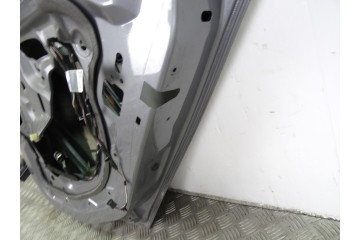 GRIS PUERTA TRASERA DERECHA BMW SERIE 1 BERLINA (E81/E87) 118d 2010 GRIS 202321 BMW - 4