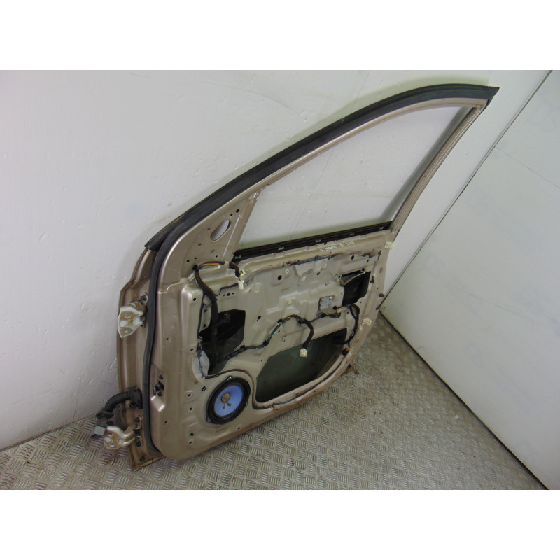 GRIS MARRON PUERTA DELANTERA DERECHA KIA SORENTO (BL) 2.5 CRDi X-Line 2007 GRIS MARRON 204183 KIA - 1