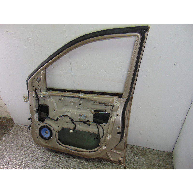 GRIS MARRON PUERTA DELANTERA DERECHA KIA SORENTO (BL) 2.5 CRDi X-Line 2007 GRIS MARRON 204183 KIA - 2