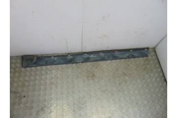 7580660010  FALDON LATERAL TOYOTA LAND CRUISER (J9) TD  VX (5-ptas.) (KZJ95) 1997 7580660010 202267 TOYOTA - 4