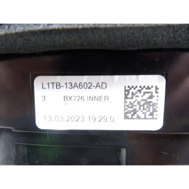 L1TB13A602AD PILOTO TRASERO DERECHO INTERIOR FORD PUMA