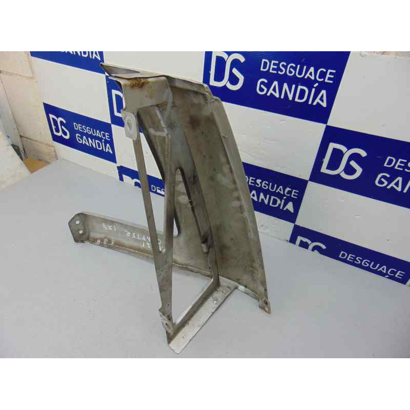 IZQUIERDO MOLDURAS DELANTERAS VOLKSWAGEN CRAFTER FURGÓN (2E) Caja cerrada 35, batalla larga con techo super alto 2007 IZQUIERDO 