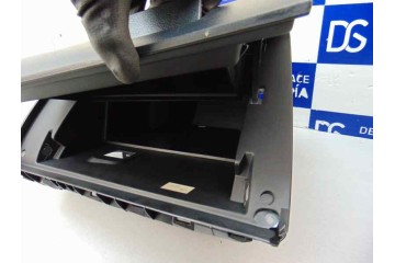 BBM4-64111K3006 GUANTERA MAZDA 3 BERLINA (BL) Active 2012 BBM4-64111K3006 182744 MAZDA - 2