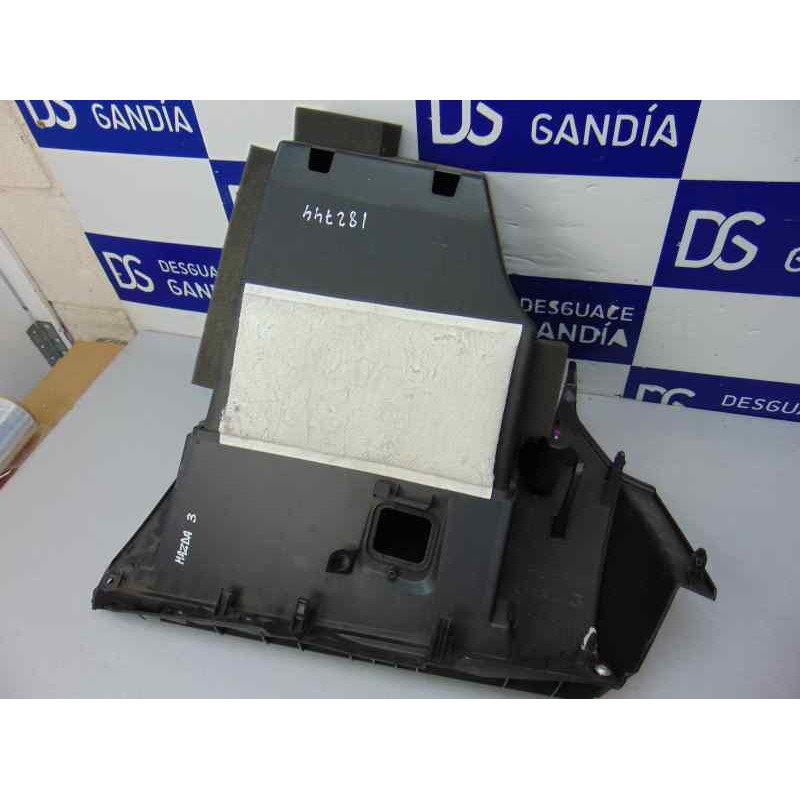 BBM4-64111K3006 GUANTERA MAZDA 3 BERLINA (BL) Active 2012 BBM4-64111K3006 182744 MAZDA - 4