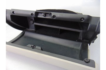 GRIS GUANTERA MERCEDES-BENZ CLASE A (BM 169)