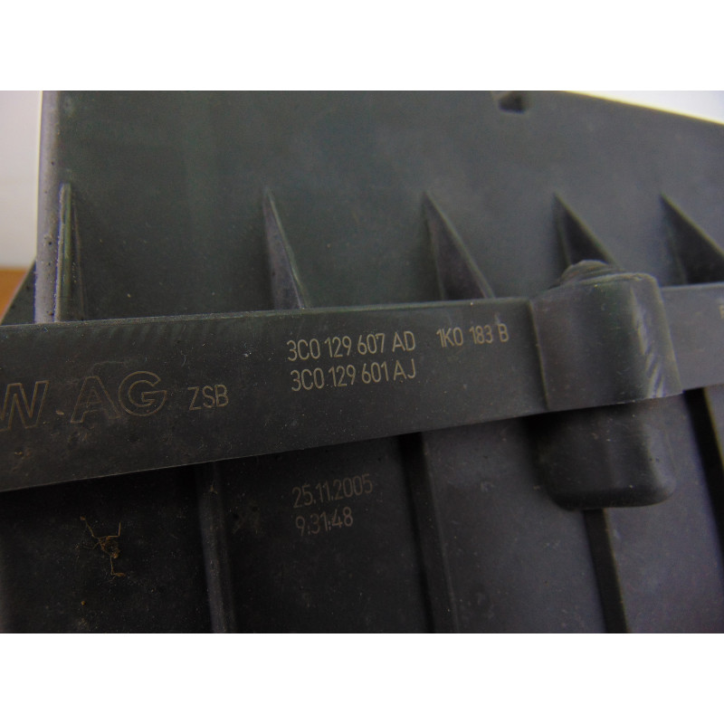 3C0129607AD  FILTRO AIRE SEAT LEON (1P1) Reference 2006 3C0129607AD 201995 SEAT - 2