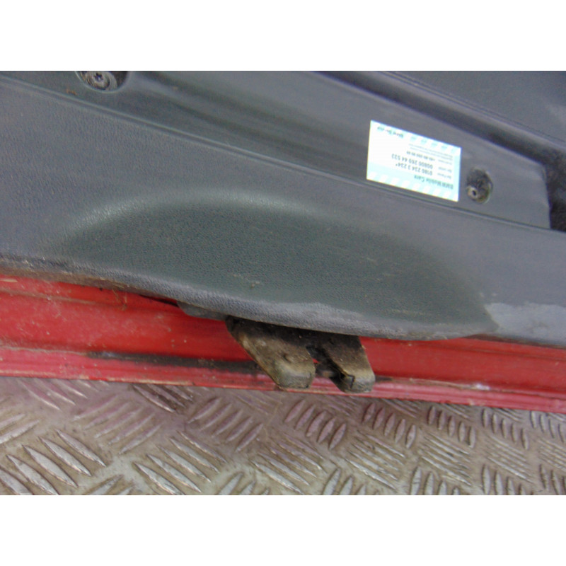 ROJO PORTON TRASERO BMW SERIE 1 BERLINA (E81/E87) 120d 2006 ROJO 166251 BMW - 6