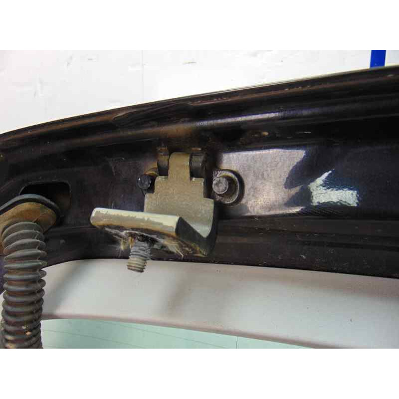 NEGRO PORTON TRASERO VOLKSWAGEN GOLF V (1K1)(10.2003)