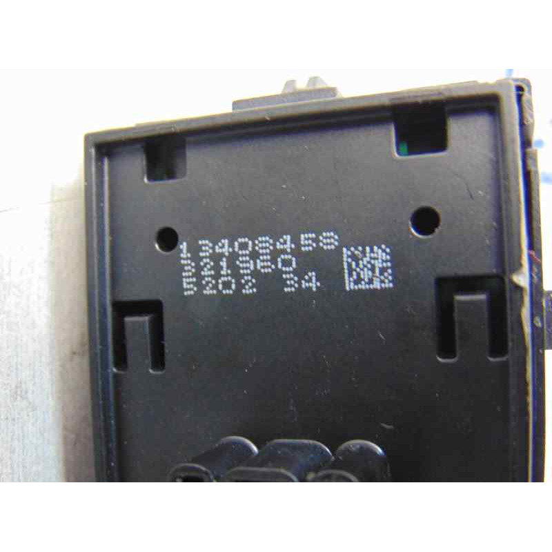 13408458 MANDO ELEVALUNAS DELANTERO IZQUIERDO OPEL ASTRA K BERLINA 5P Dynamic Start/Stop 2015 13408458 184169 OPEL - 3