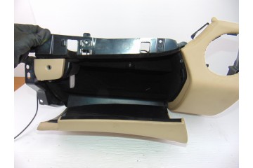 GUANTERA MERCEDES-BENZ CLS (BM 219)