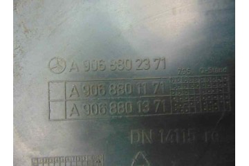 A9068802371 PUNTERA PARAGOLPES TRASERA DERECHA VOLKSWAGEN CRAFTER FURGÓN (2E) Caja cerrada 35, batalla larga con techo super alt
