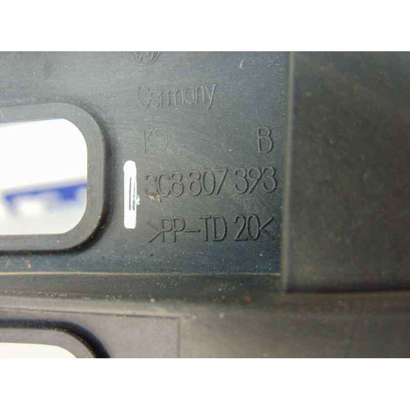 3C8807393B  MOLDURAS TRASERAS VOLKSWAGEN PASSAT CC (357) Básico 2010 3C8807393B 185682 VOLKSWAGEN - 1