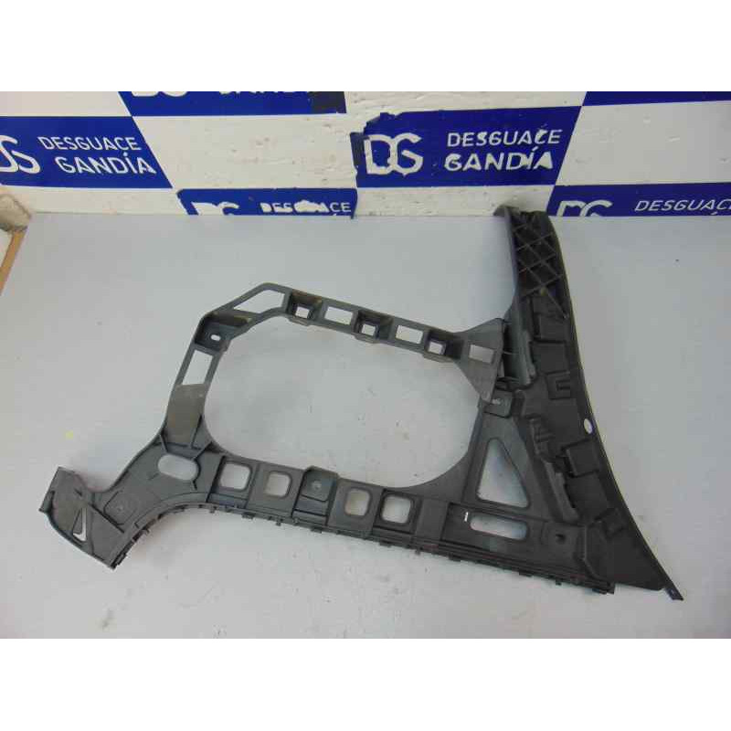 3C8807393B  MOLDURAS TRASERAS VOLKSWAGEN PASSAT CC (357) Básico 2010 3C8807393B 185682 VOLKSWAGEN - 2