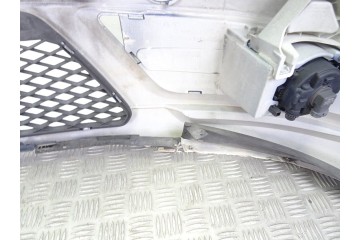 AZUL PARAGOLPES DELANTERO FORD FOCUS BERLINA (CAP)