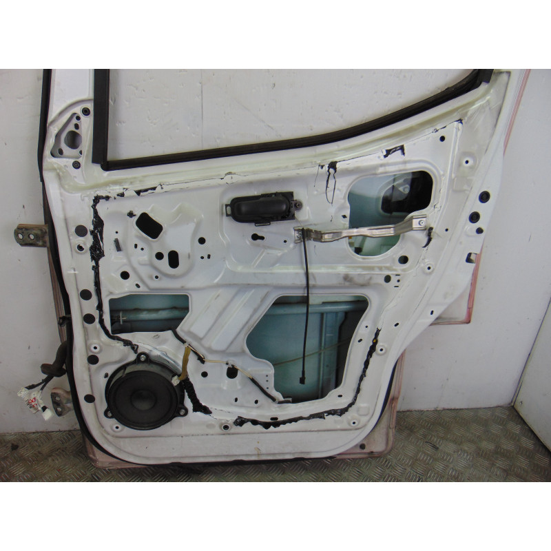 ROJA PUERTA DELANTERA DERECHA NISSAN NV200 /EVALIA (M20/M)