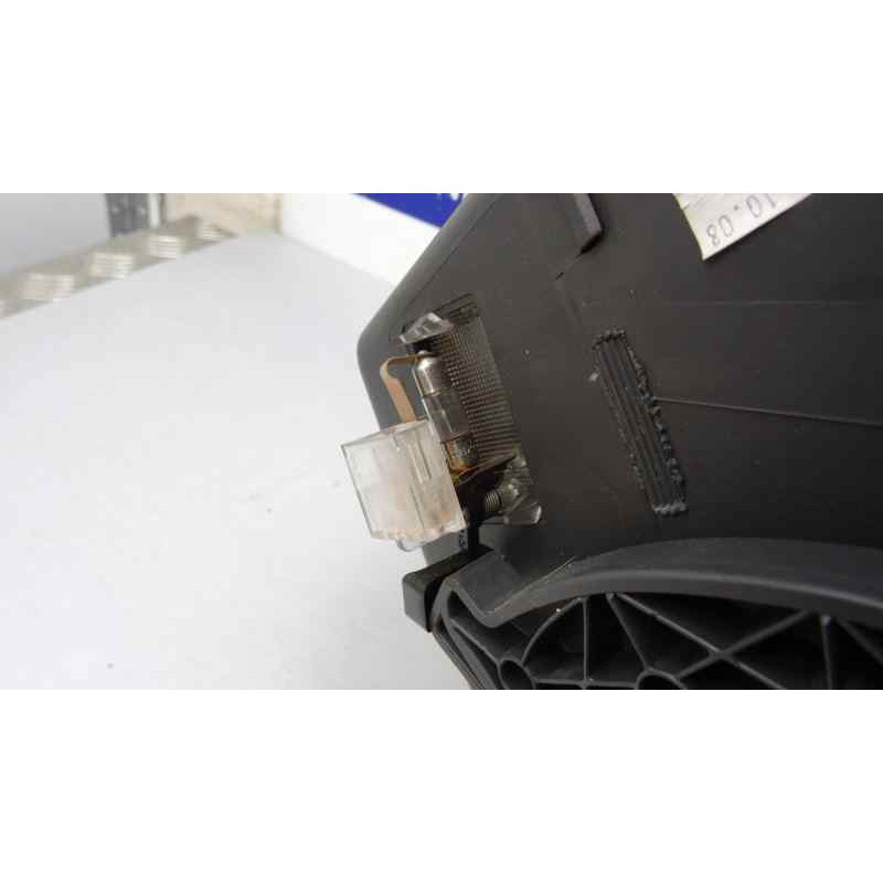 GUANTERA VOLKSWAGEN TOURAN (1T2)