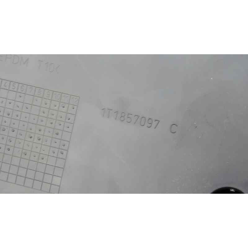 GUANTERA VOLKSWAGEN TOURAN (1T2)