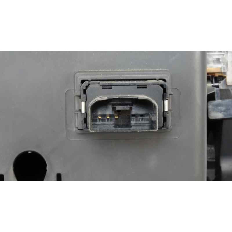 GUANTERA VOLKSWAGEN TOURAN (1T2)