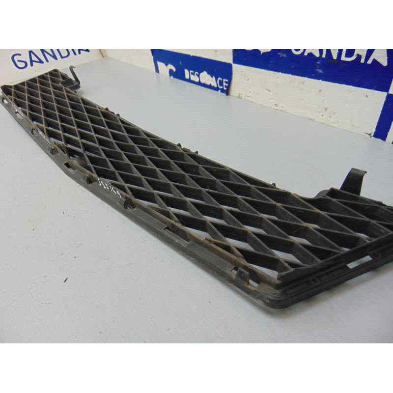 A1698850224 REJILLA PARAGOLPES CENTRAL MERCEDES-BENZ CLASE A (BM 169)
