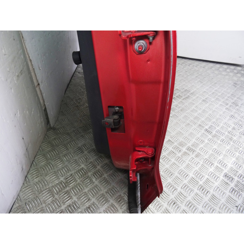 GRANATE PUERTA TRASERA IZQUIERDA RENAULT CLIO IV Dynamique 2014 GRANATE 208507 RENAULT - 1