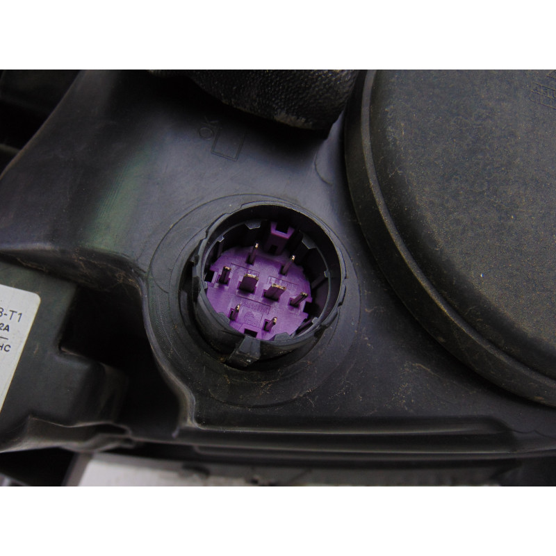 5801473749 FARO DERECHO IVECO DAILY FURGÓN Caja cerrada 45C... batalla 3000 2019 5801473749 200440 IVECO - 1