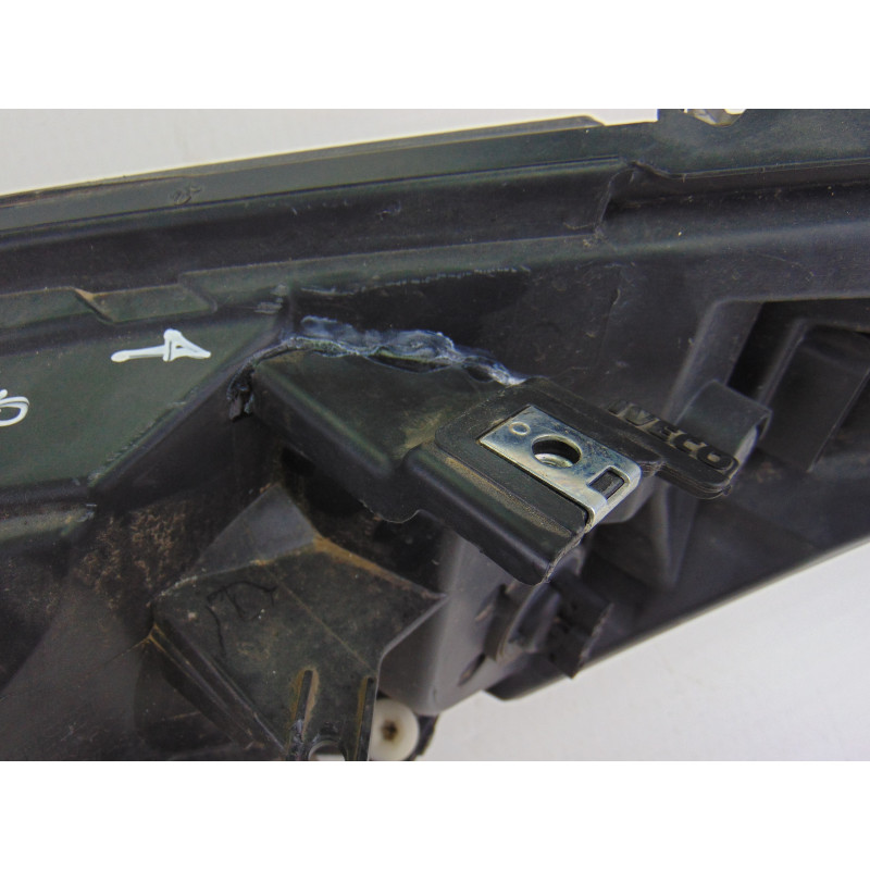 5801473749 FARO DERECHO IVECO DAILY FURGÓN Caja cerrada 45C... batalla 3000 2019 5801473749 200440 IVECO - 5