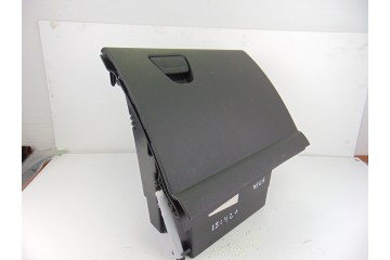 GUANTERA FORD KUGA (CBS)