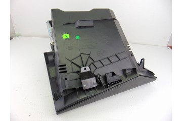 GUANTERA FORD KUGA (CBS)