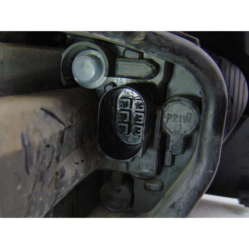  PILOTO TRASERO DERECHO SEAT IBIZA BERLINA (6J5) Reference 2015 200686 SEAT - 2