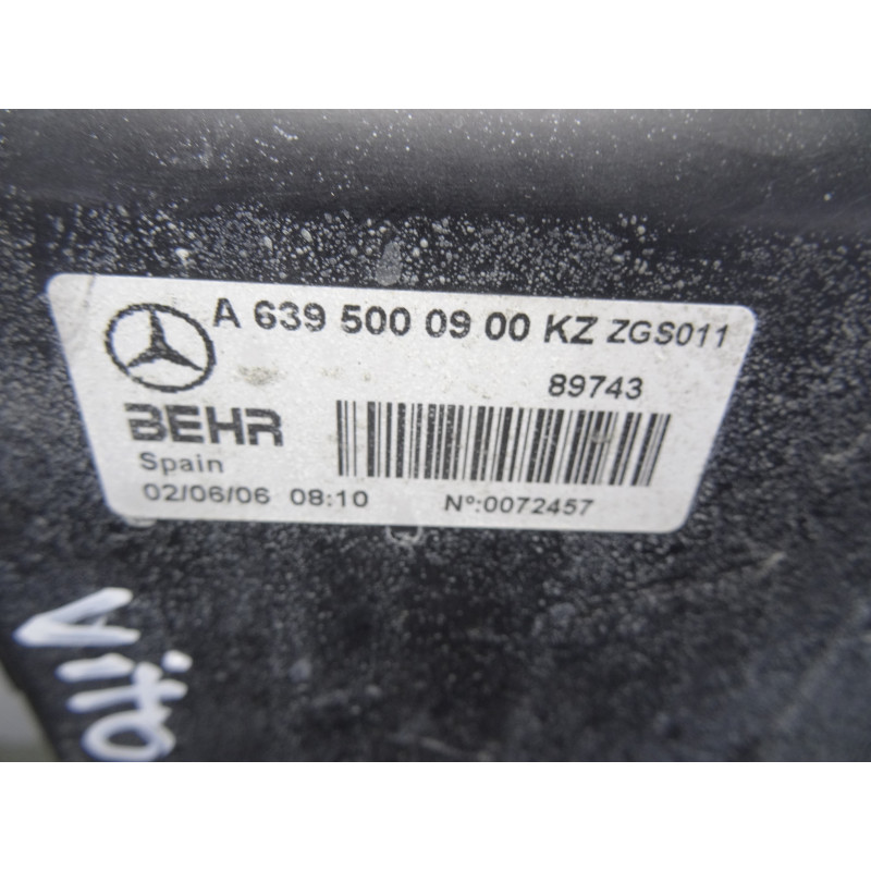 A6395000900 CALANDRA DELANTERA DE RADIADOR MERCEDES-BENZ VITO BASIC-KOMBI (639) 111  CDI  Largo   (639.603) 2006 A6395000900 207