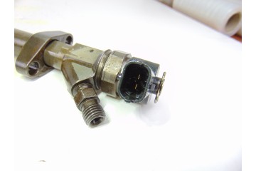 8200084534  INYECTOR RENAULT VEL SATIS (BJ0) Initiale 2005 8200084534 197709 RENAULT - 1