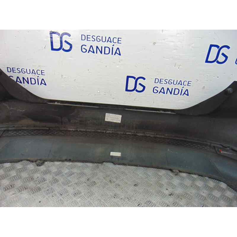 NEGRO PARAGOLPES TRASERO FORD FOCUS BERLINA (CEW)