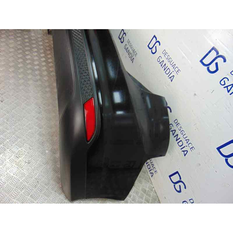 NEGRO PARAGOLPES TRASERO FORD FOCUS BERLINA (CEW)