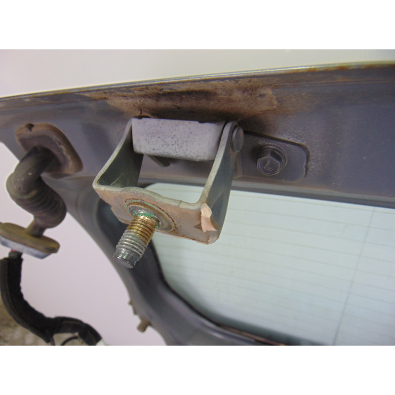 GRIS PORTON TRASERO HYUNDAI GETZ (TB)