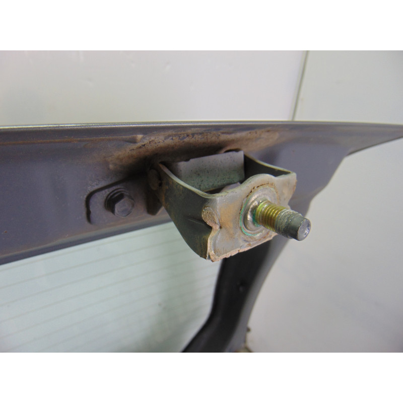 GRIS PORTON TRASERO HYUNDAI GETZ (TB)