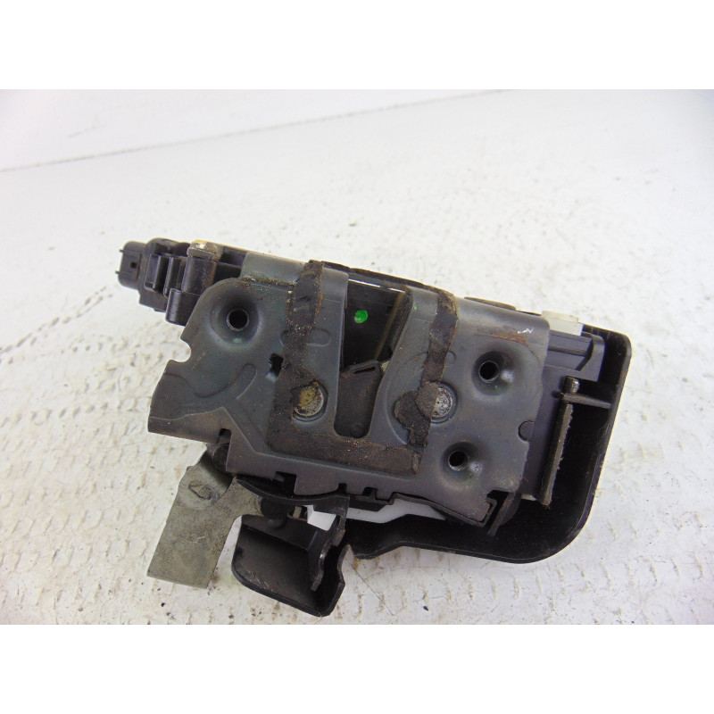 4M5AR26412  CERRADURA PUERTA TRASERA DERECHA FORD FOCUS BERLINA (CAP) Trend 2005 4M5AR26412 199370 FORD - 3