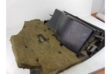 8D1857035D GUANTERA AUDI A4 BERLINA (B5) 1.9 TDI 1999 8D1857035D 201182 AUDI - 4