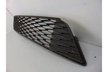 6JA853677 REJILLA PARAGOLPES CENTRAL SEAT TOLEDO (KG3) Reference 2014 6JA853677 188811 SEAT - 1