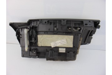  GUANTERA BMW SERIE 1 BERLINA (E81/E87) 120d 2008 190313 BMW - 4