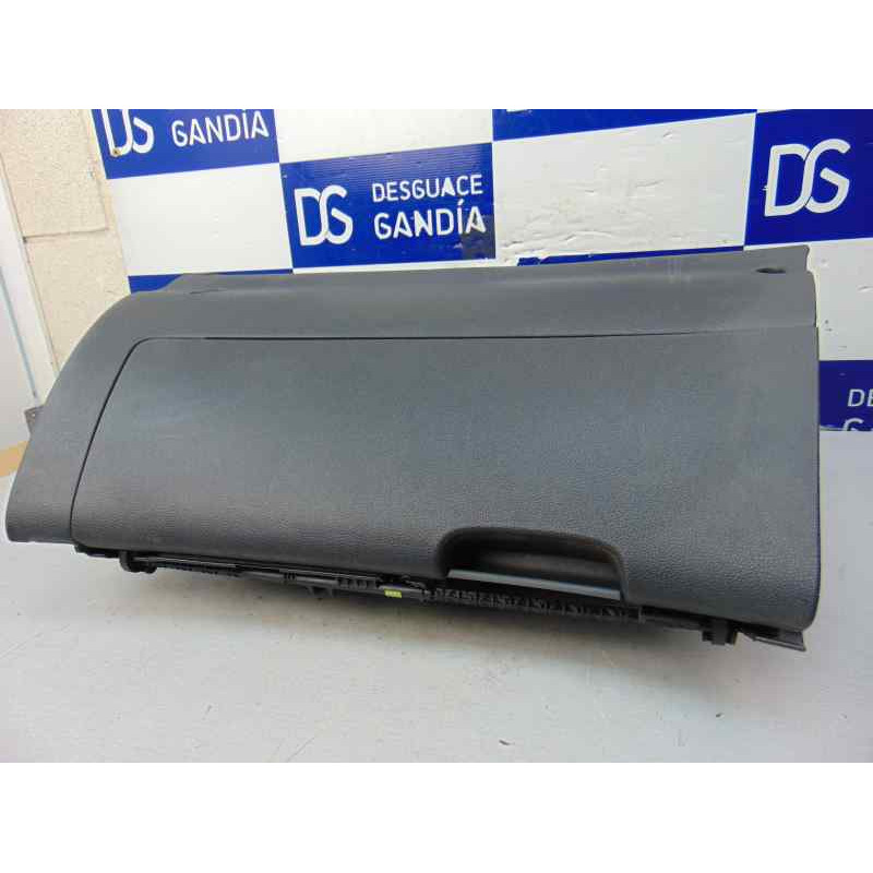 1Z1857097L GUANTERA SKODA OCTAVIA COMBI (1Z5) Elegance 2006 1Z1857097L 177560 SKODA - 1